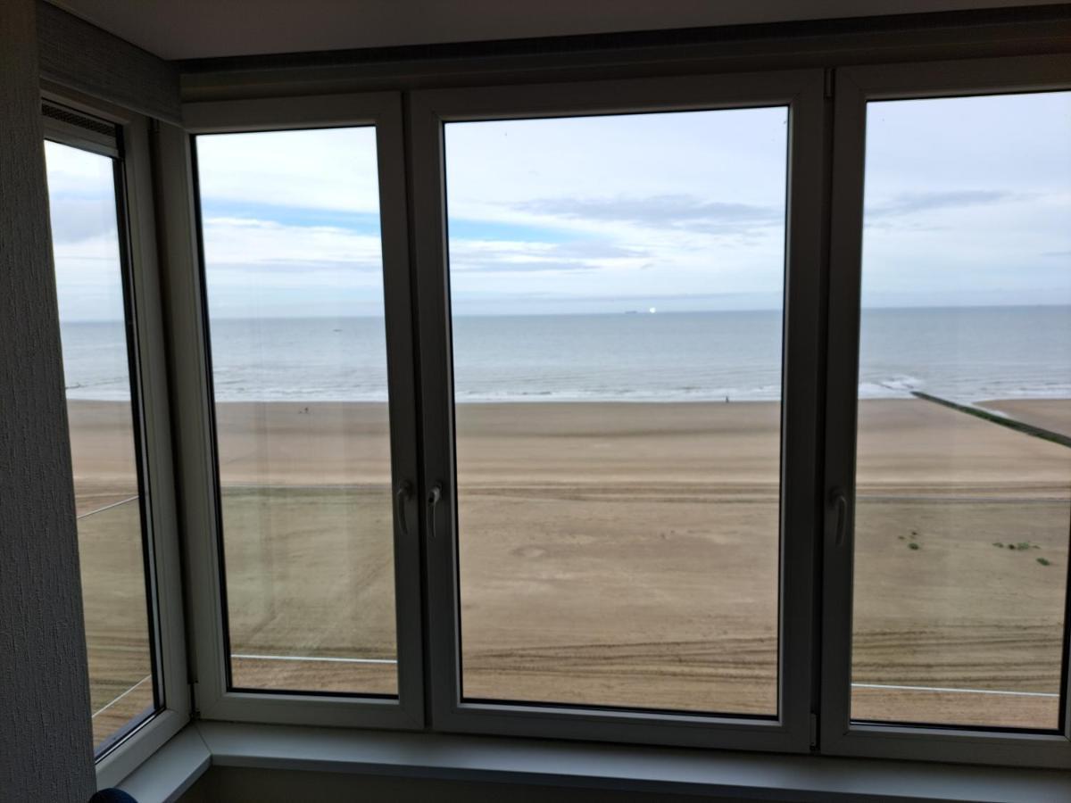 Apartment Vue Sur Mer Blankenberge Bagian luar foto