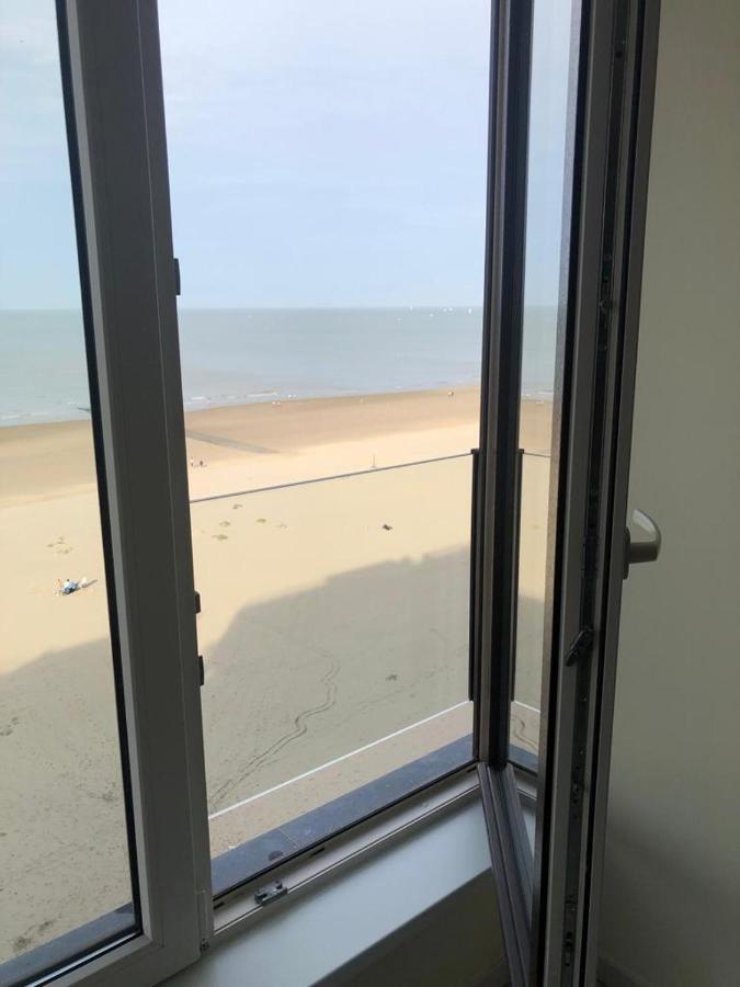 Apartment Vue Sur Mer Blankenberge Bagian luar foto